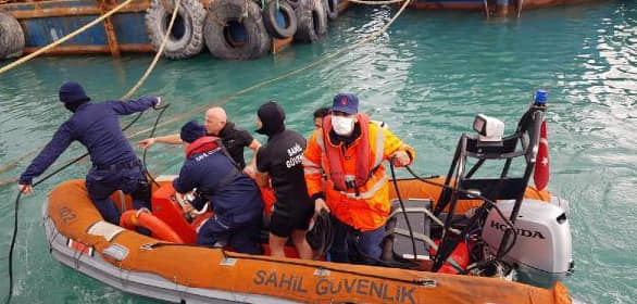 Denize Düşen Kadını, Sahil Güvenlik Ekipleri Kurtardı