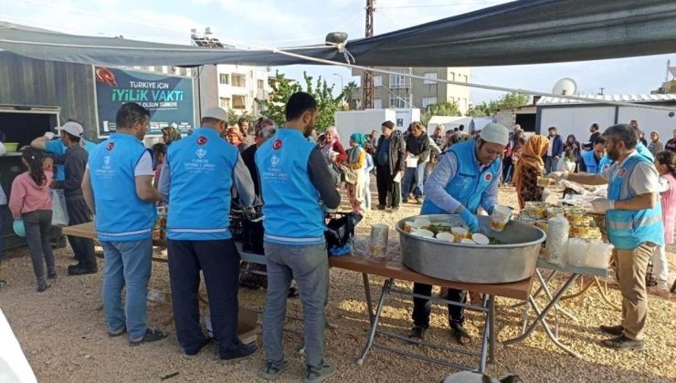 Afyonkarahisar Vilayet Müftülüğü Kırıkhan’da iftar sofrası kurdu