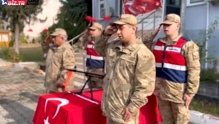 Sarsıntı bölgesinde engelli bireyler temsili askerlik yaptı