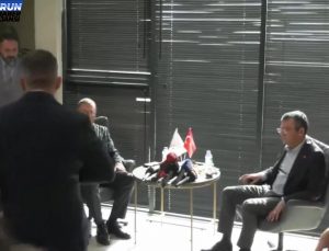 CHP Genel Lideri Özgür Özel, Hatay Büyükşehir Belediye Lideri Lütfü Savaş’ı ziyaret etti