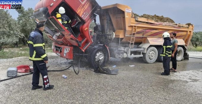 Antakya’da hafriyat yüklü kamyon yangını