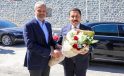 Hatay Valisi Mustafa Masatlı, Büyükşehir Belediye Başkanı Mehmet Öntürk’ü ziyaret etti