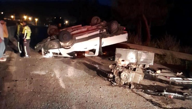 Hatay’da kamyonet kaza yaptı, şoför yaralandı